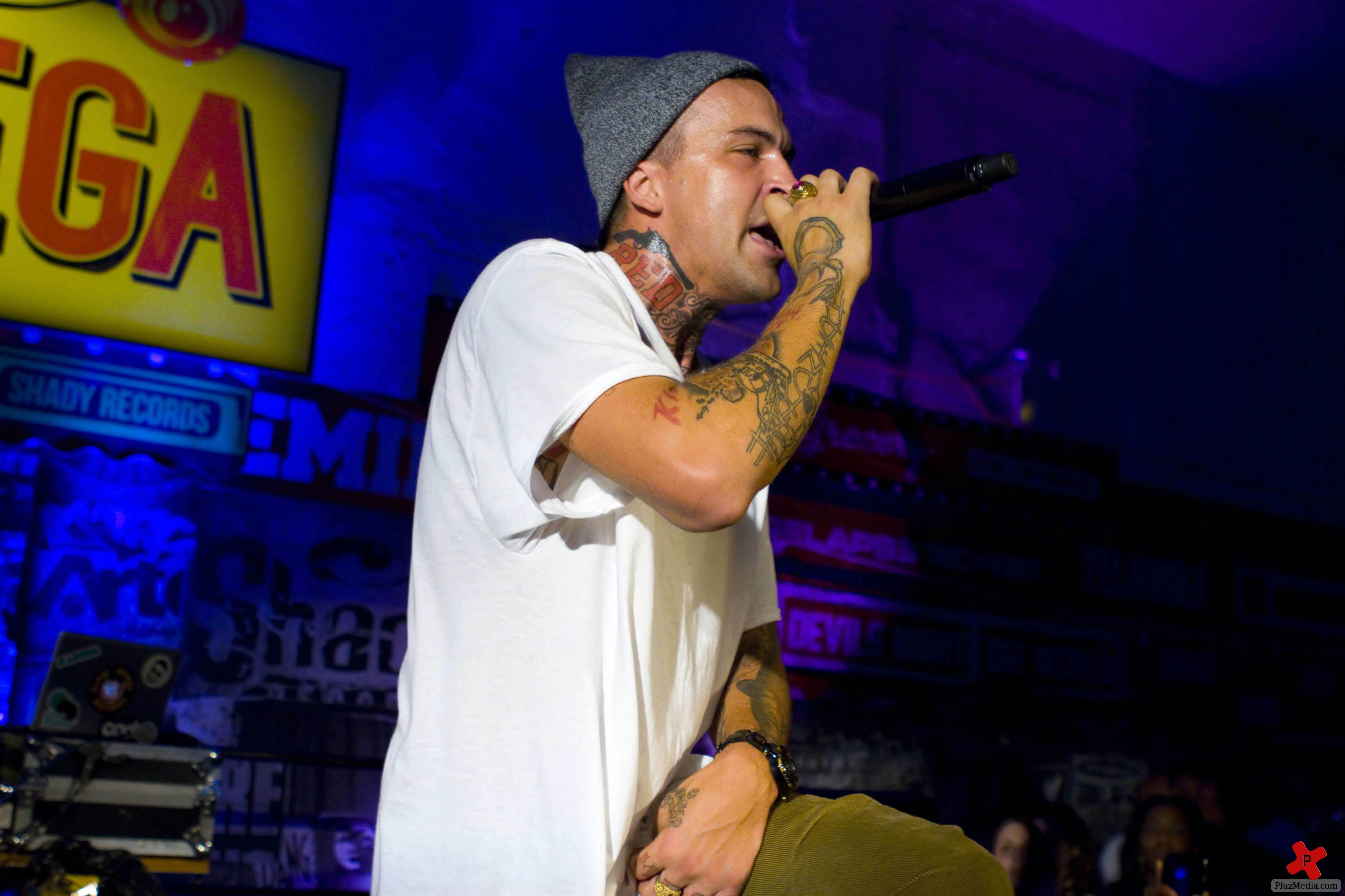 Yelawolf and Slaughterhouse at the Pop-up Bodega photos | Picture 80896